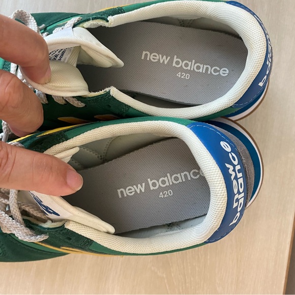 New Balance 520 Retro Suede Shoes Fashion Sneakers Green Yellow Unisex M 9.5 W11 - Picture 9 of 12
